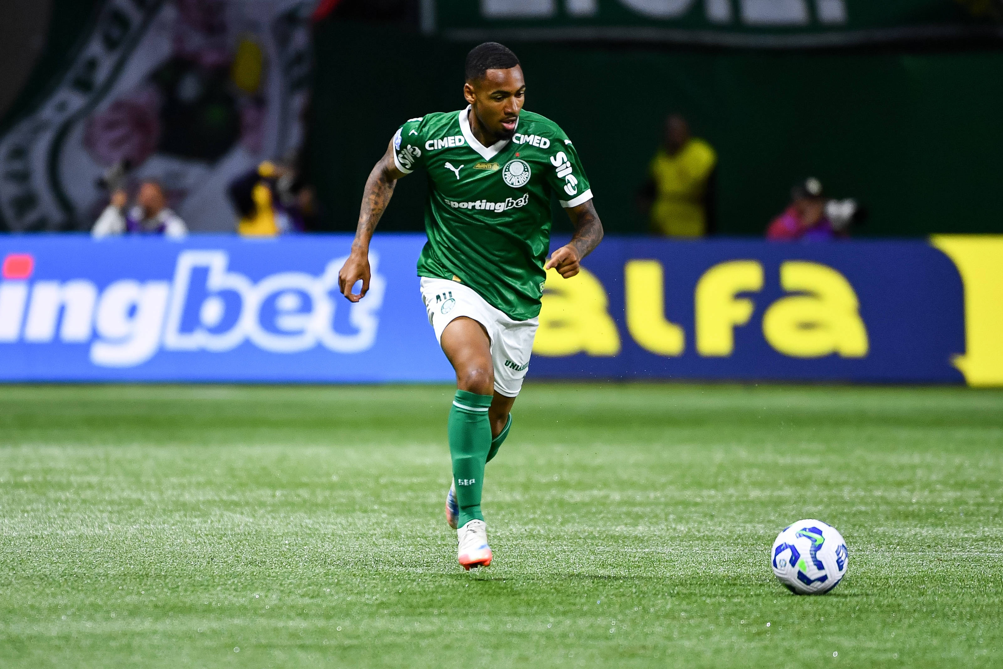 世界杯手机观看-ESPN：那不勒斯提高对帕尔梅拉斯中场阿兰的报价，达到3500万欧